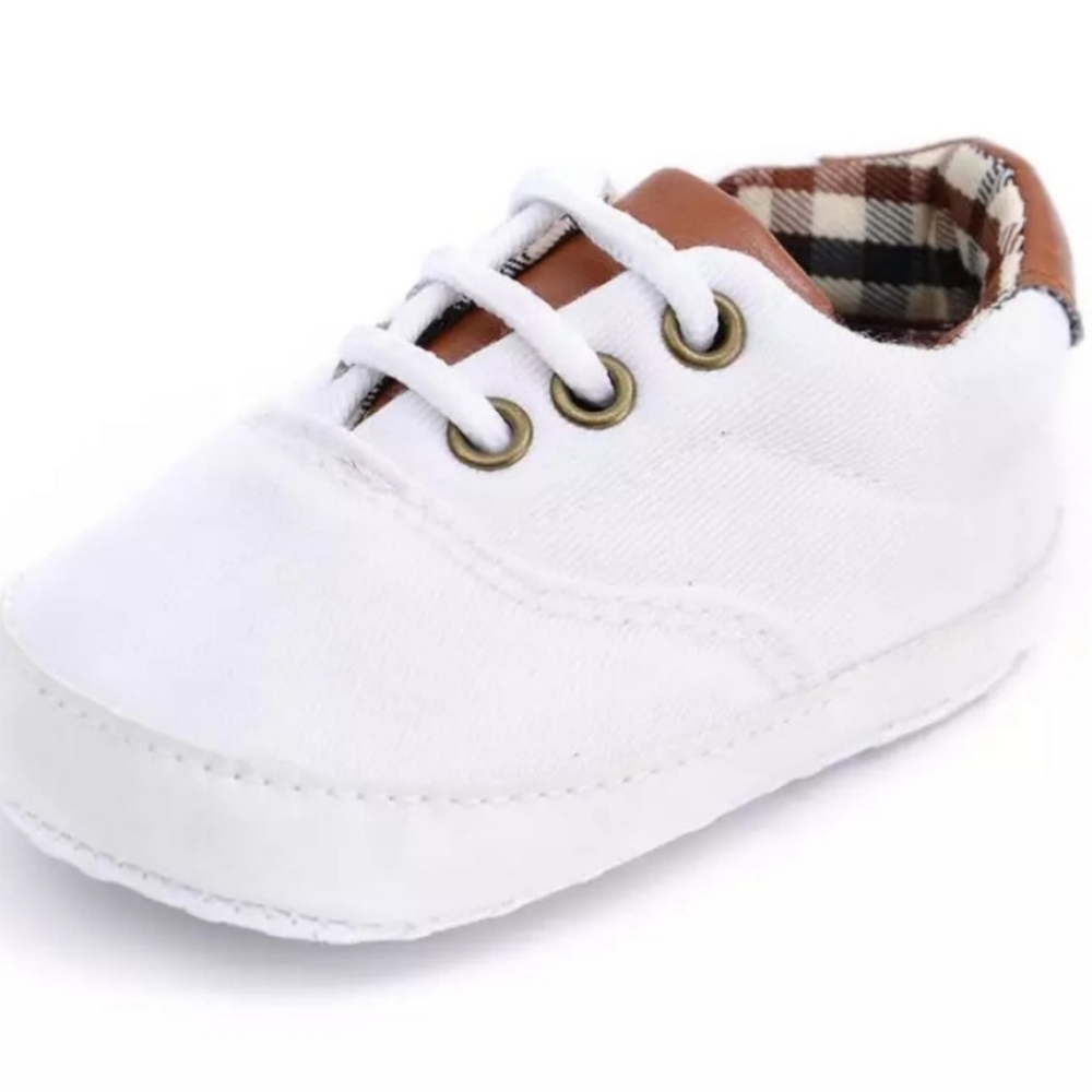 BRAND NEW ☆ White Baby Crib Sneakers